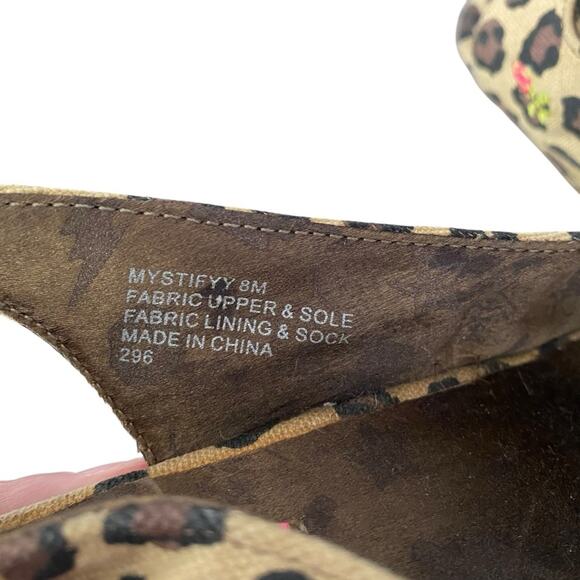 Betsey Johnson Mystify Leopard Embroidered Sling Back Platform Heels size 8 Tan - Picture 10 of 10